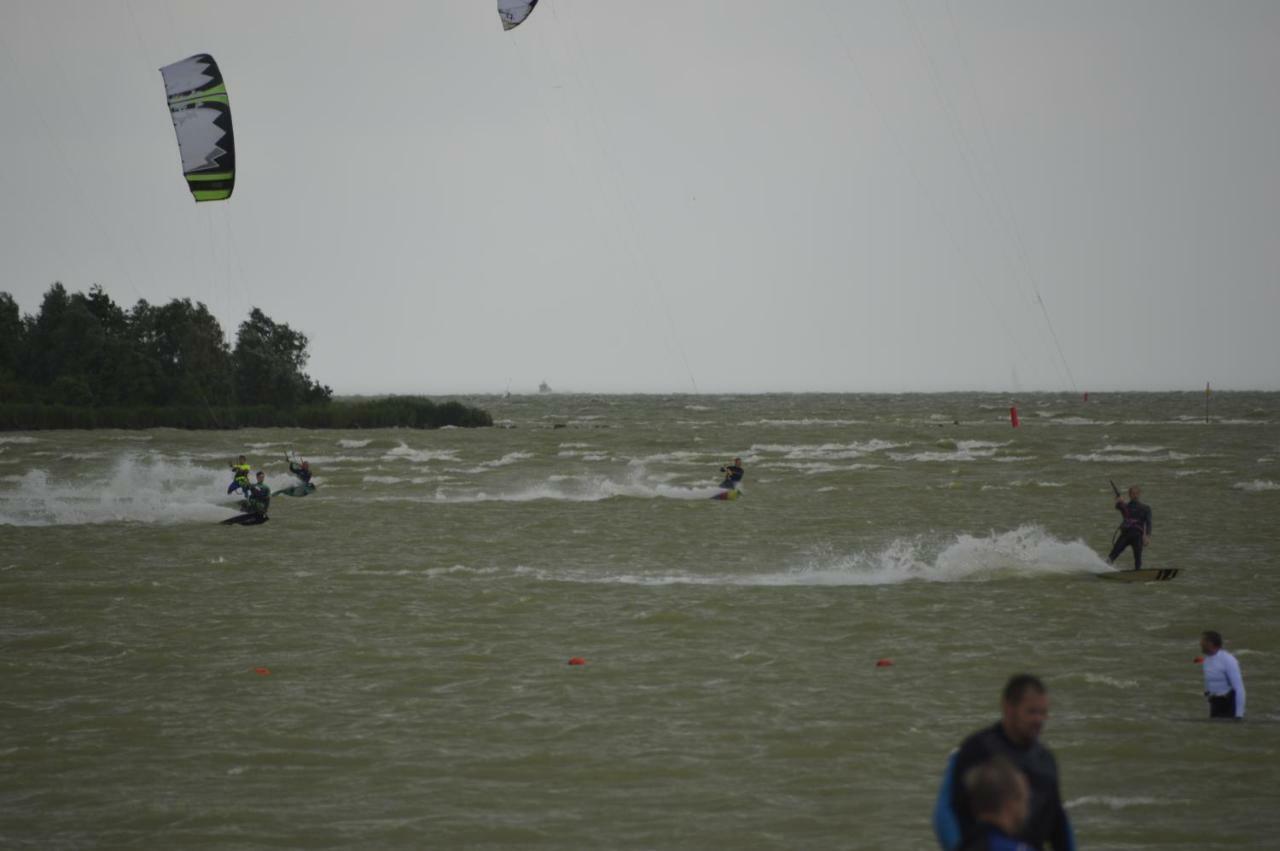Vakantiehuis Het Voorhuis Op Landgoed Koepeltjesplaats Gaast ภายนอก รูปภาพ